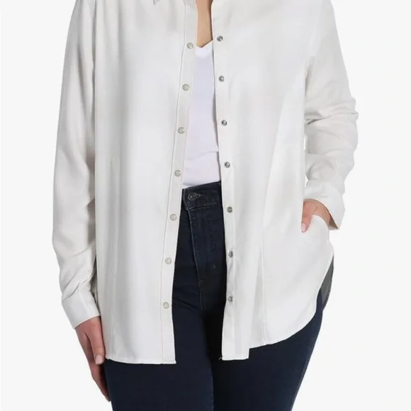 Jack’s Girlfriend New York Women's White Button-Up Blouse - Picture 2 of 4